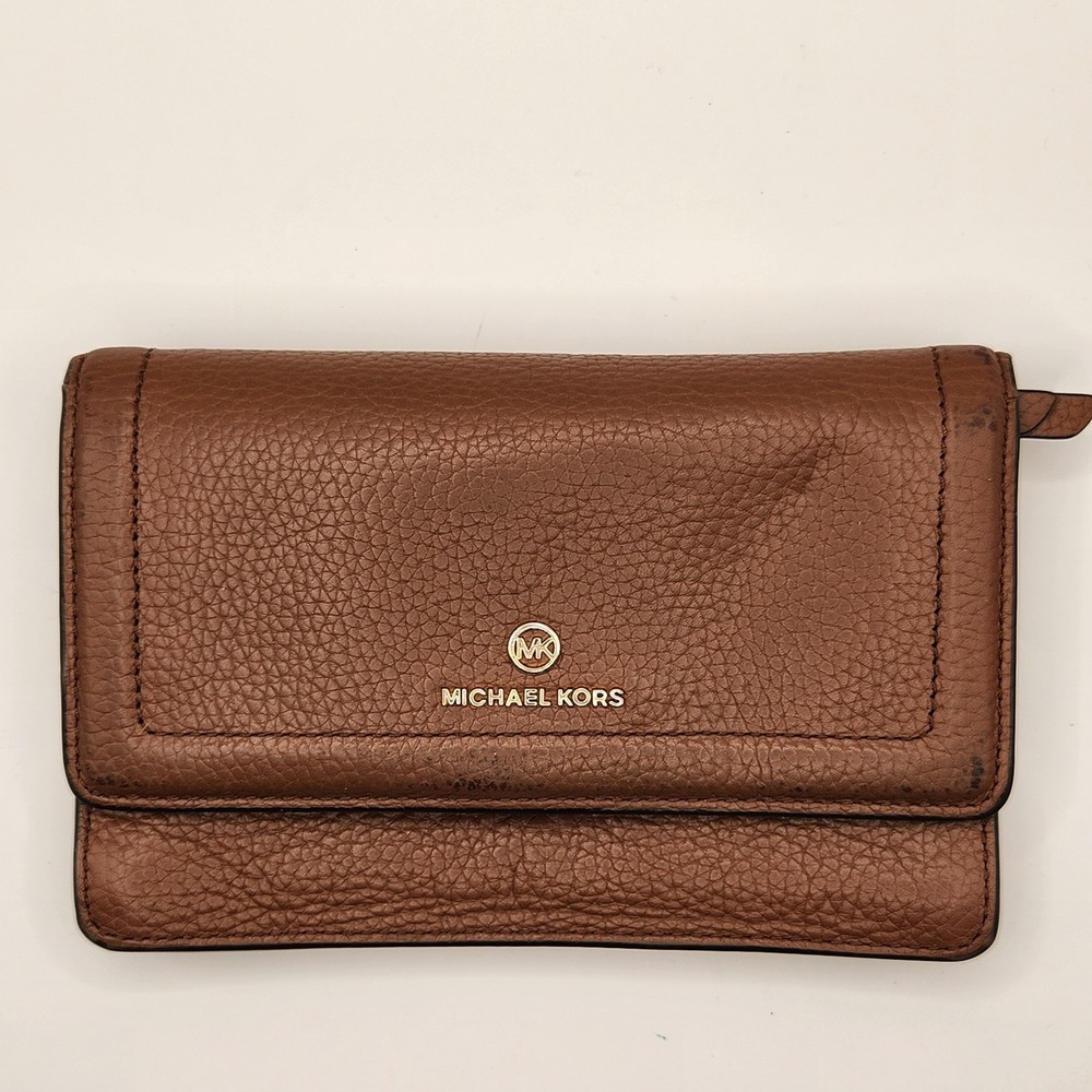 Michael Kors Adele Leather Smartphone Wristlet Wallet Luggage Brown Gold-Tone